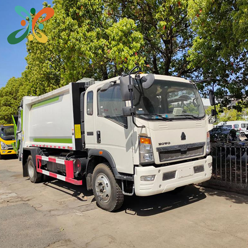 SinoTruck 14000L Waste Collector Compressed Refuse Truck Compactor Garbage Truck