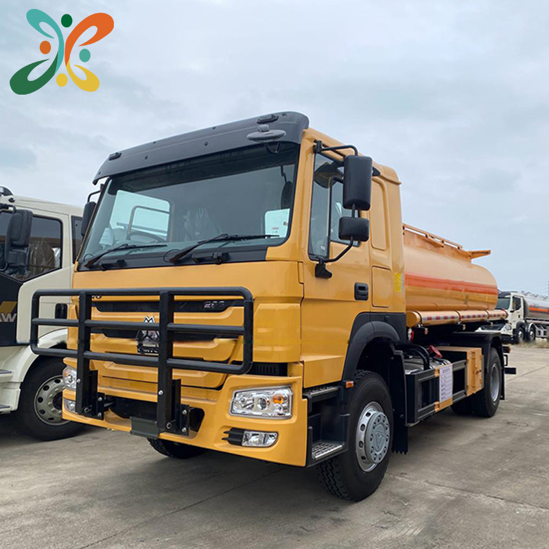 SINOTRUK HOWO 4X2 Water Tank Truck 14cbm