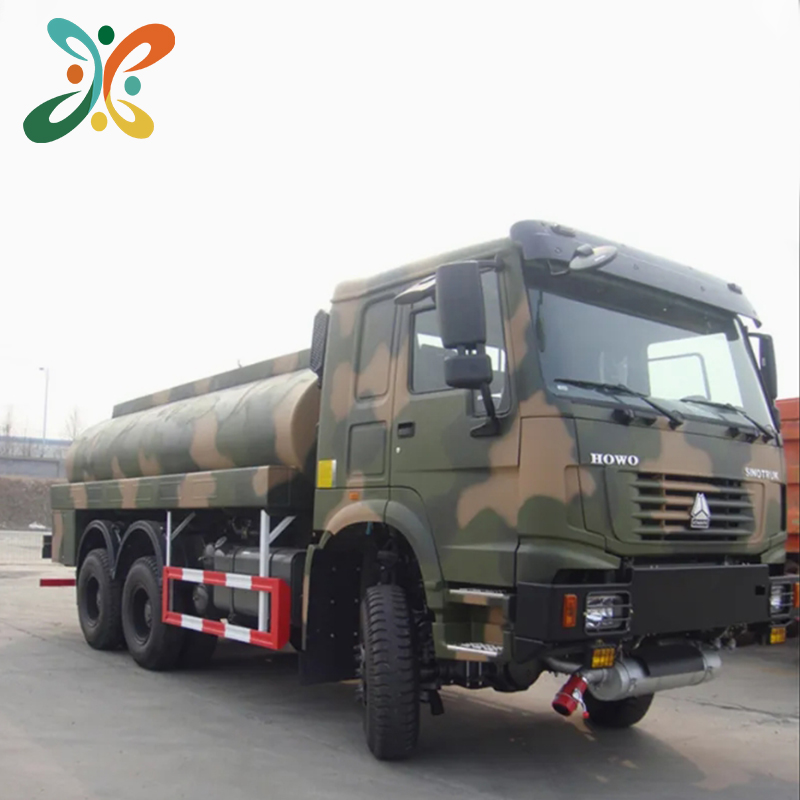 Sinotruk 6X6 380HP 20cbm 25cbm 10 Wheeler HOWO Fuel Oil Tanker Truck