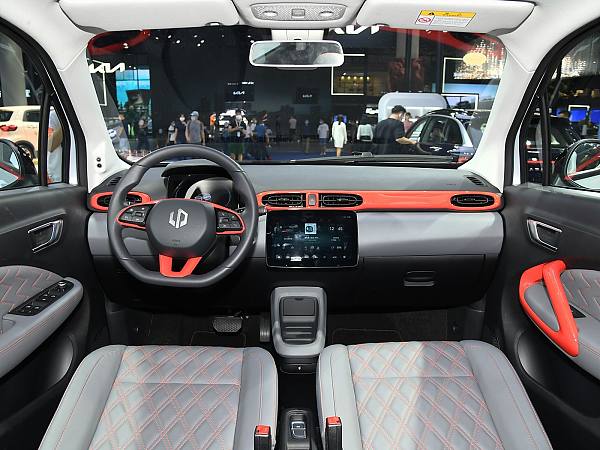 Leapmotor T03 details (10)