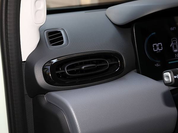 Leapmotor T03 details (7)