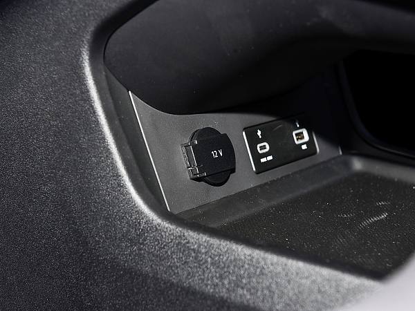 Leapmotor C16 details (12)