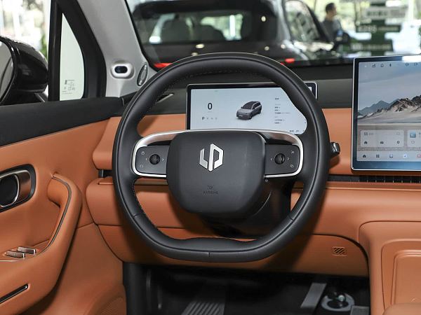 Leapmotor C16 interior (4)