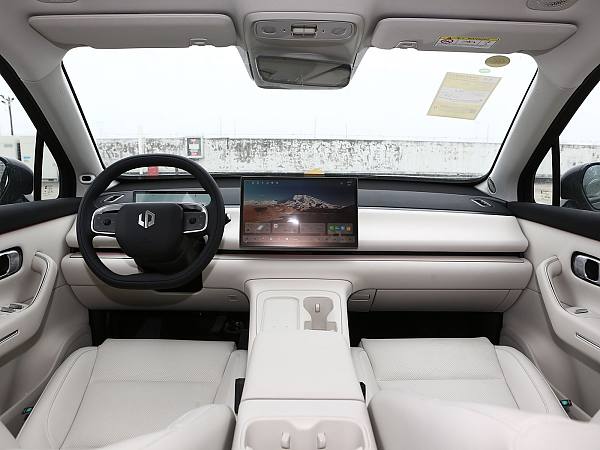 Leapmotor C16 interior (5)