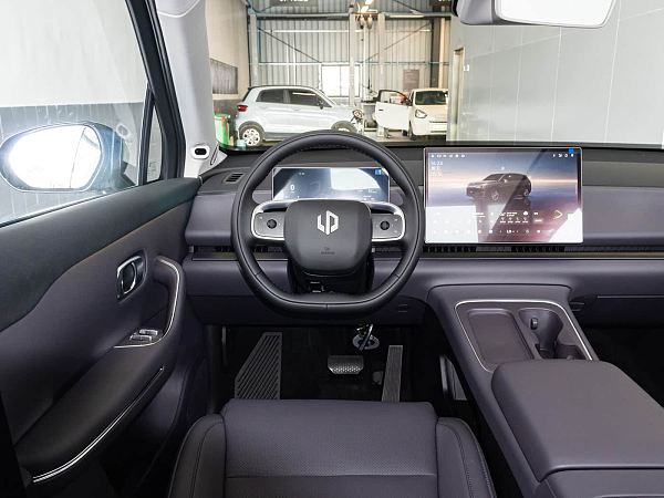 Leapmotor C10 interior (5)