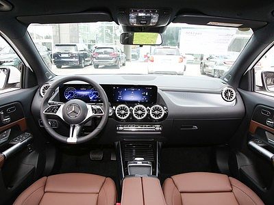 438592565_1723448373044_400x300