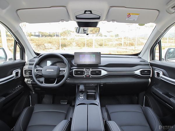 472768453_1736146993990_1024