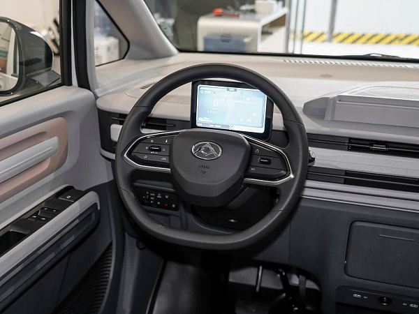 SAIC Maxus Dana V1 details (5)