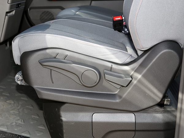 Super Van details (4)