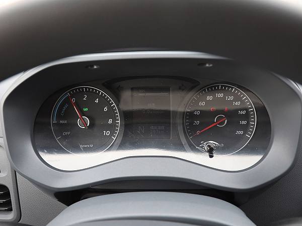 Wuling Yangguang Details (17)