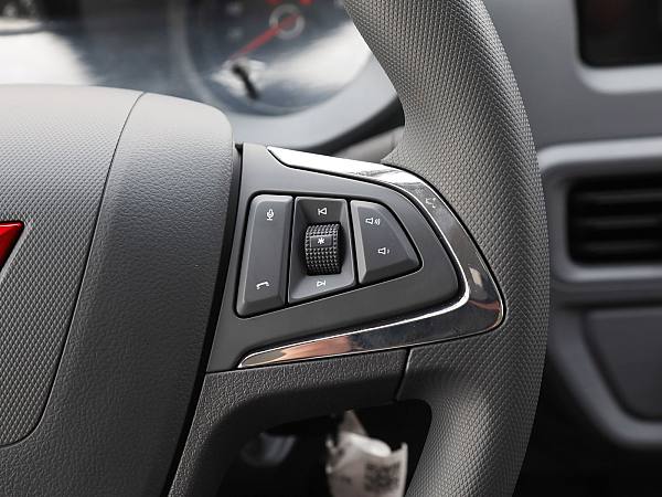 Wuling Yangguang Details (18)