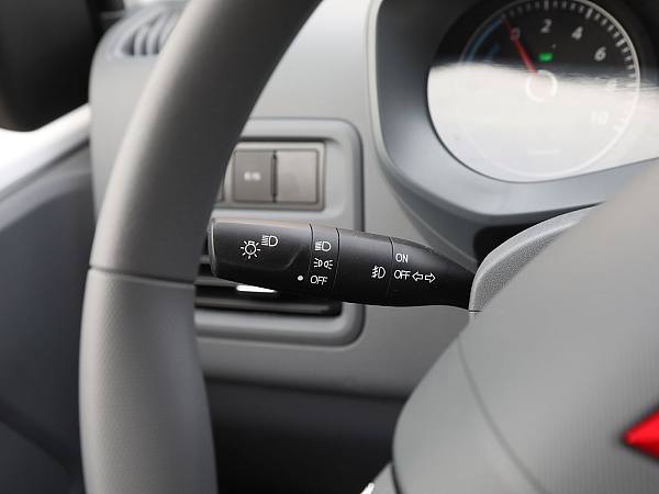 Wuling Yangguang Details (5)