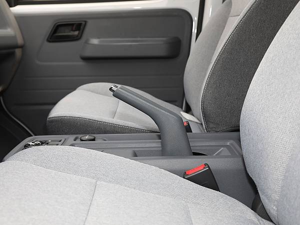 Wuling Yangguang Interior (4)