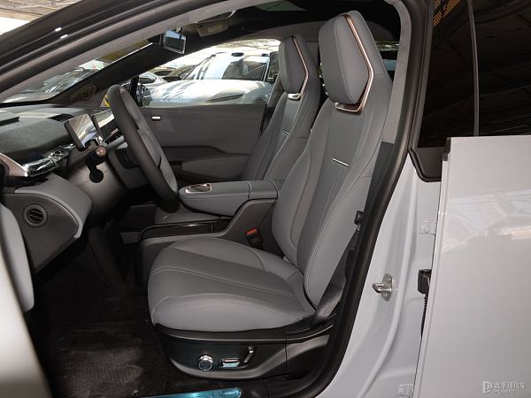 468887677_1733893937701_1024