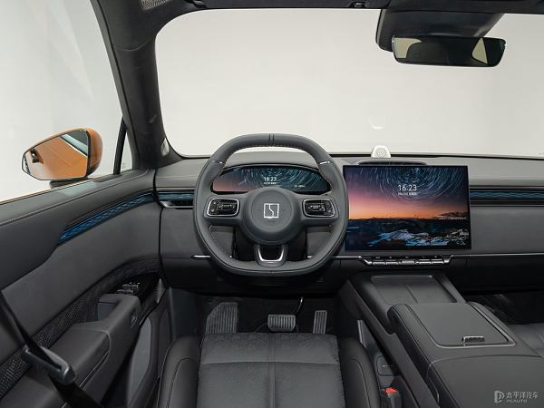 442886575_1724985032055_1024