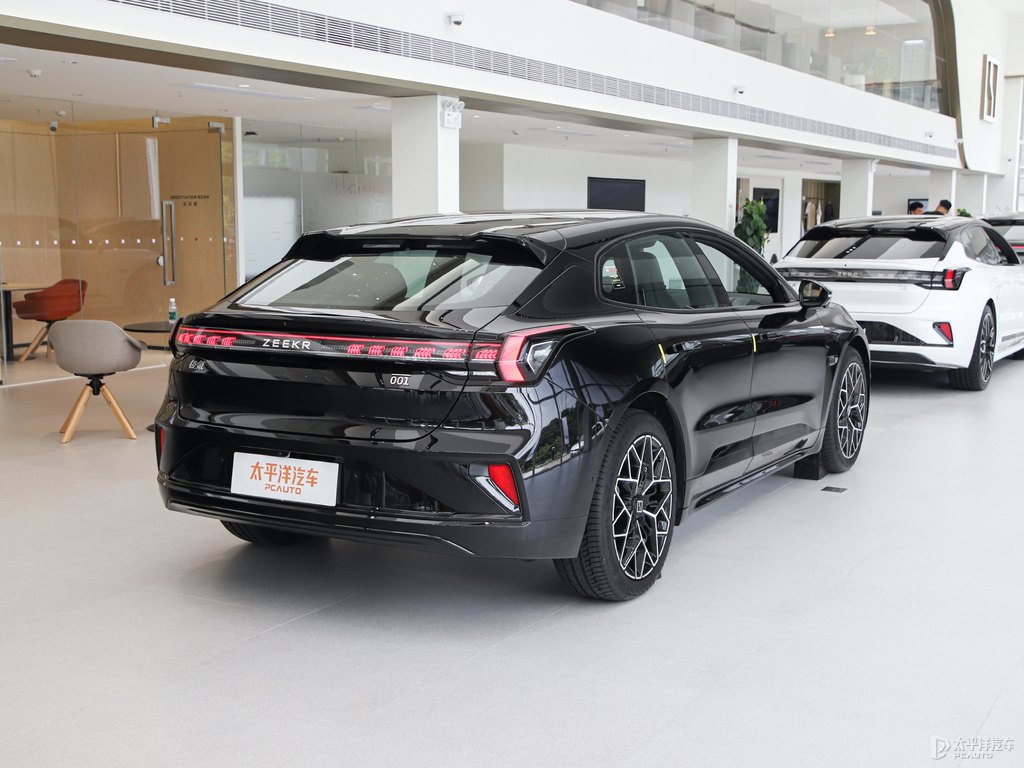 ZEEKR 001