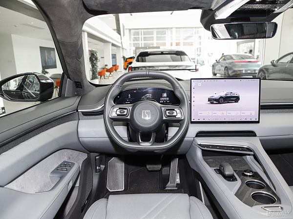 438817132_1723559100289_1024