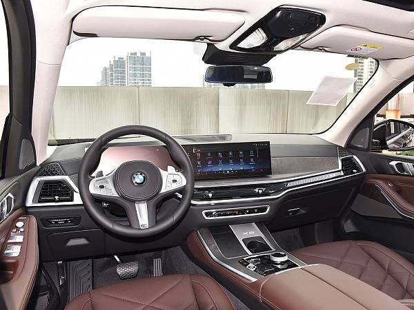 BMW X5 Interior (7)