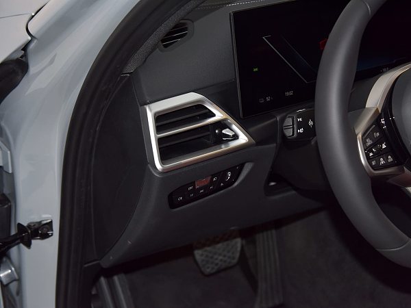 1400x1050_autohomecar__ChxkPmcYxI6AAWYnAA7Prez-TLw549