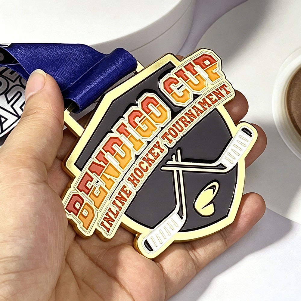 Custom Bendigo Cup Inline Hockey Tournament Medal – Zinc Alloy Gold Plated | Shield Shape with Crossed Hockey Sticks Design | Championship Award