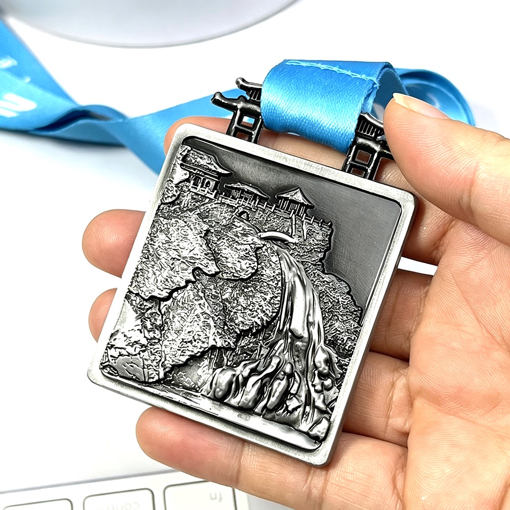 Custom Taroko Gorge Marathon Finisher Medal – Zinc Alloy Antique Silver Plated | Canyon Relief Landscape | 5K Event Commemorative Award