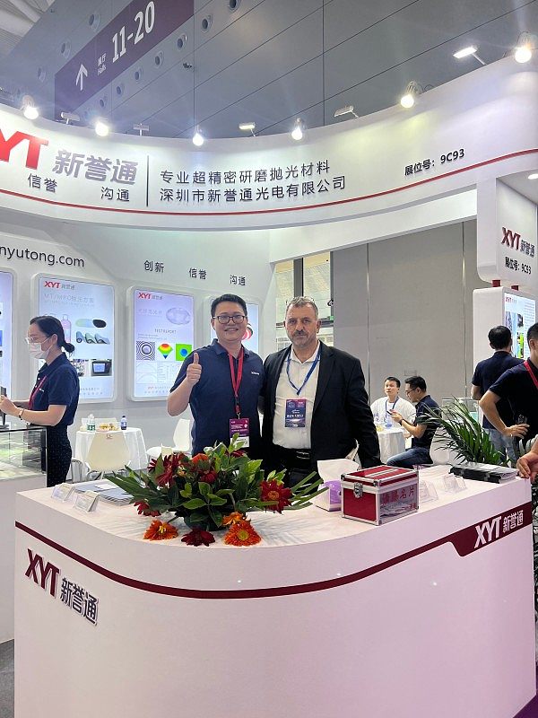 lapping film trade show4