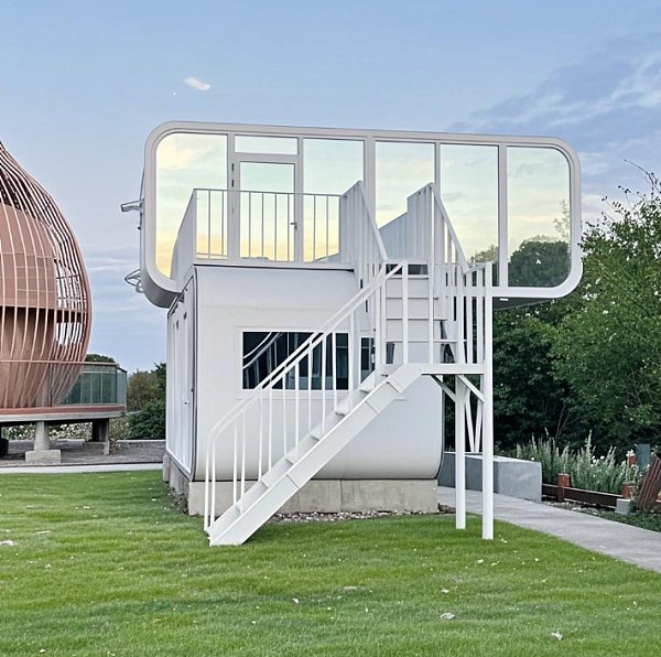 Хижина Apple (2)