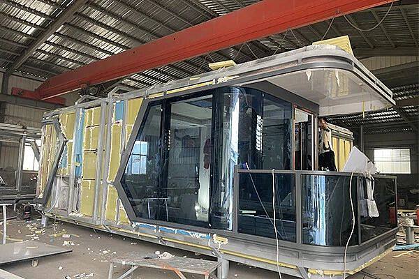 1723516009681809319575339008