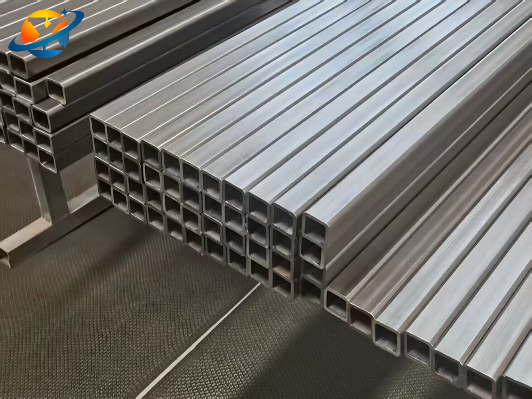 أنابيب/أنابيب التيتانيوم المربعة