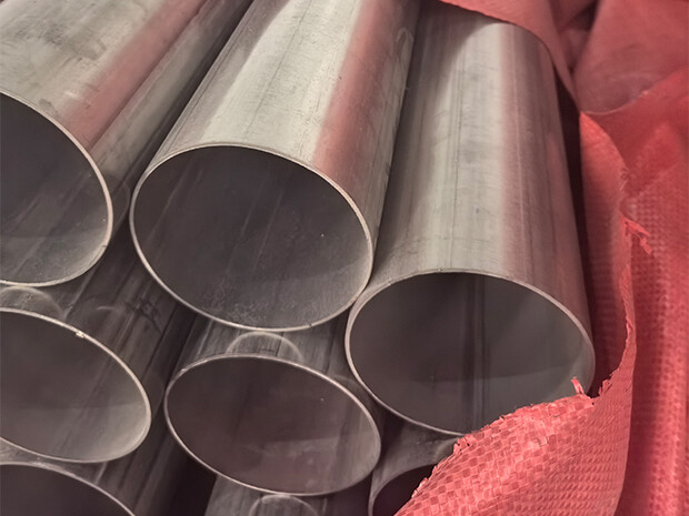What are the common types of steel pipes