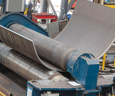 As a custom steel plate rolling company, our 12 rolls allow us to process cold and hot rolled plates from 1/4