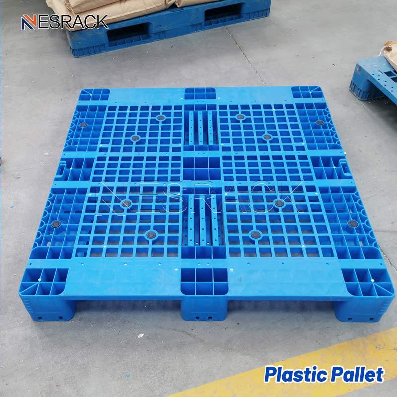 Plateau en plastique