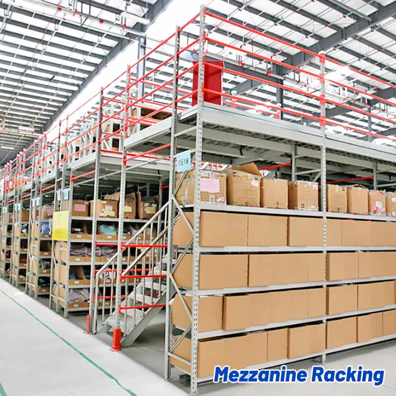 Étagère de grenier