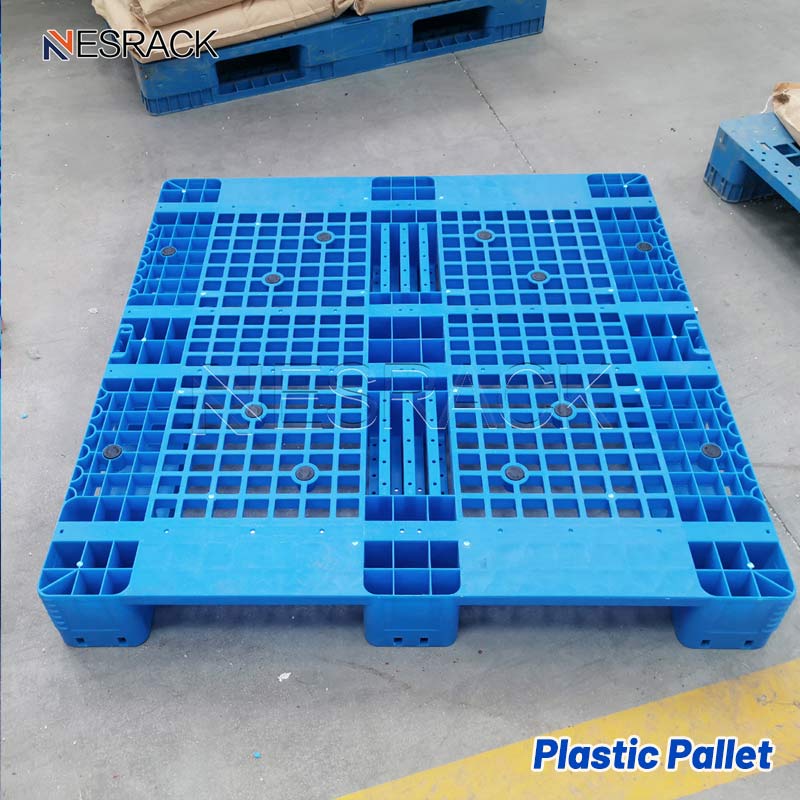 Tabuleiro de plástico