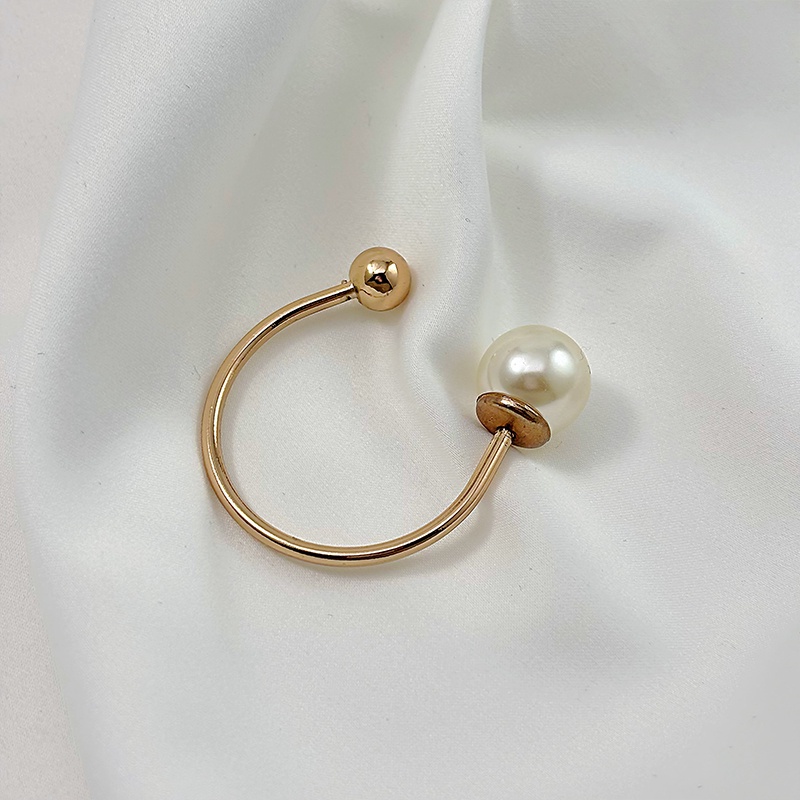 Swimsuit clasp