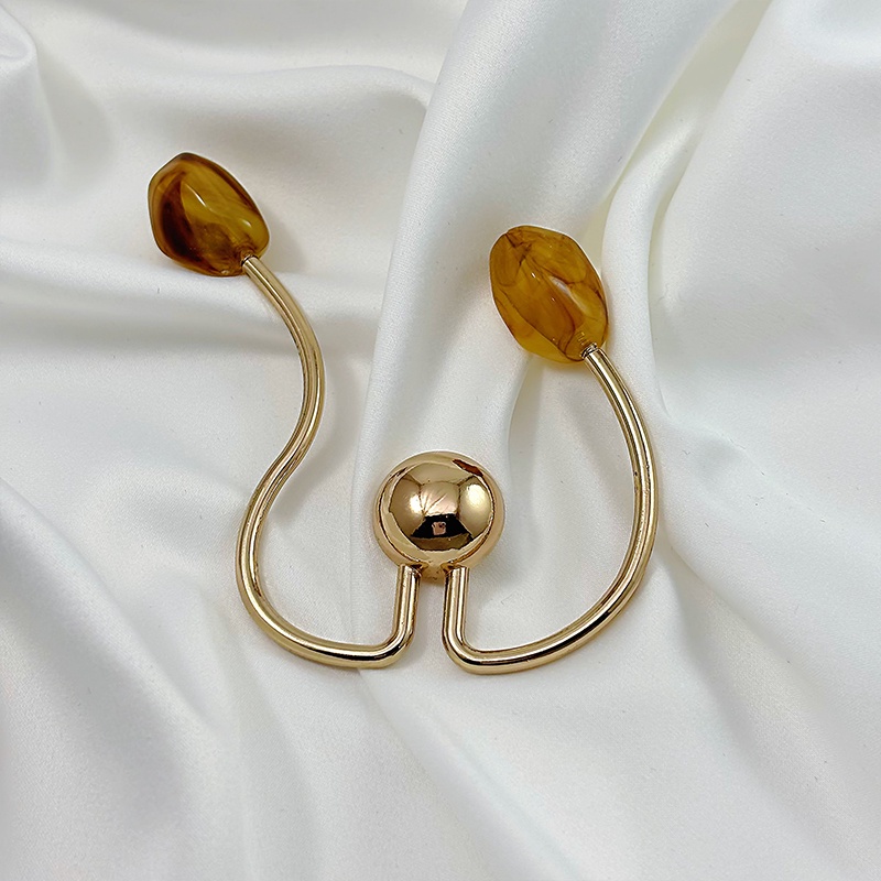 Swimsuit clasp