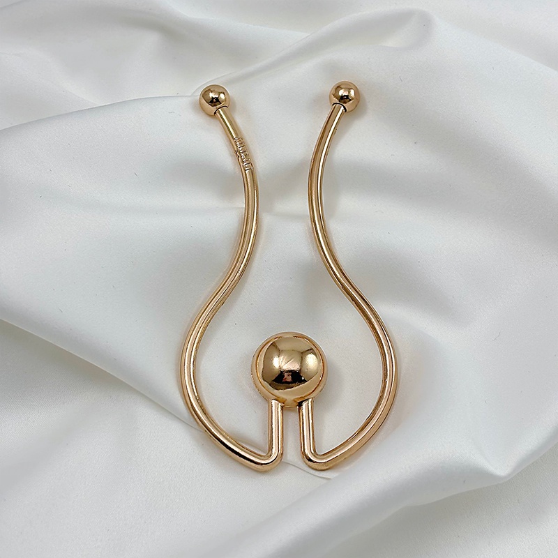 Swimsuit clasp