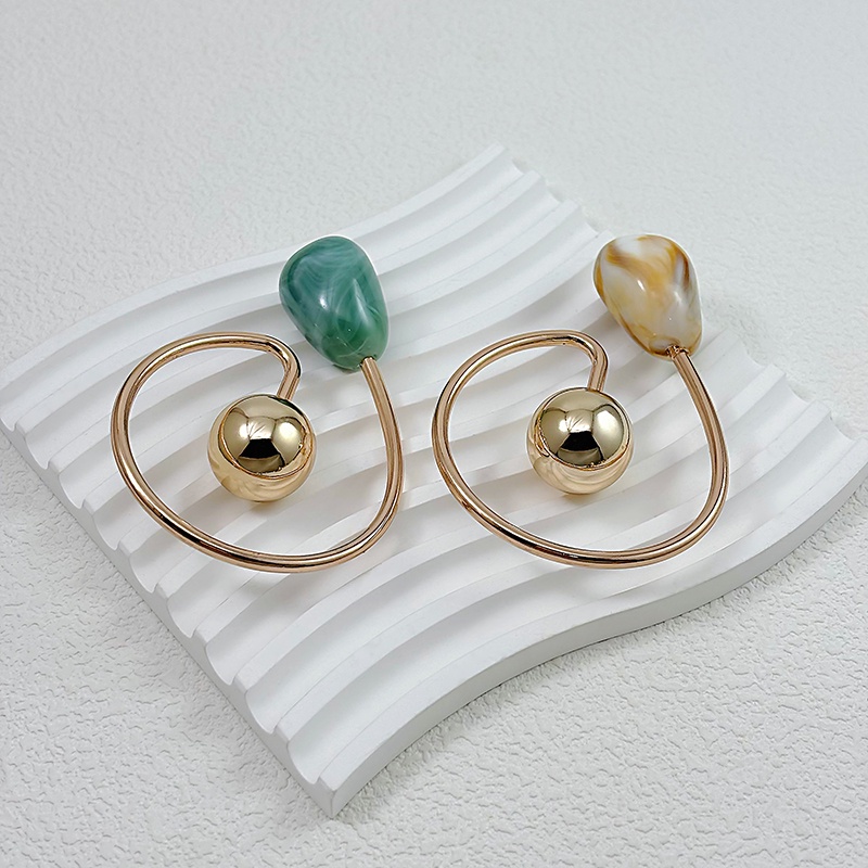 Swimsuit clasp