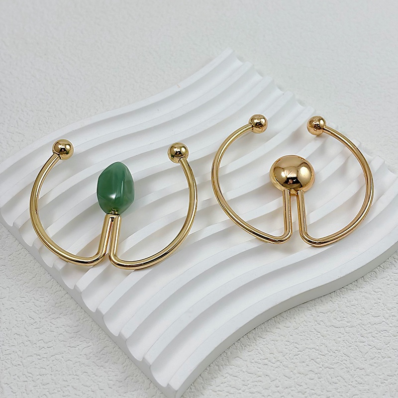 Swimsuit clasp