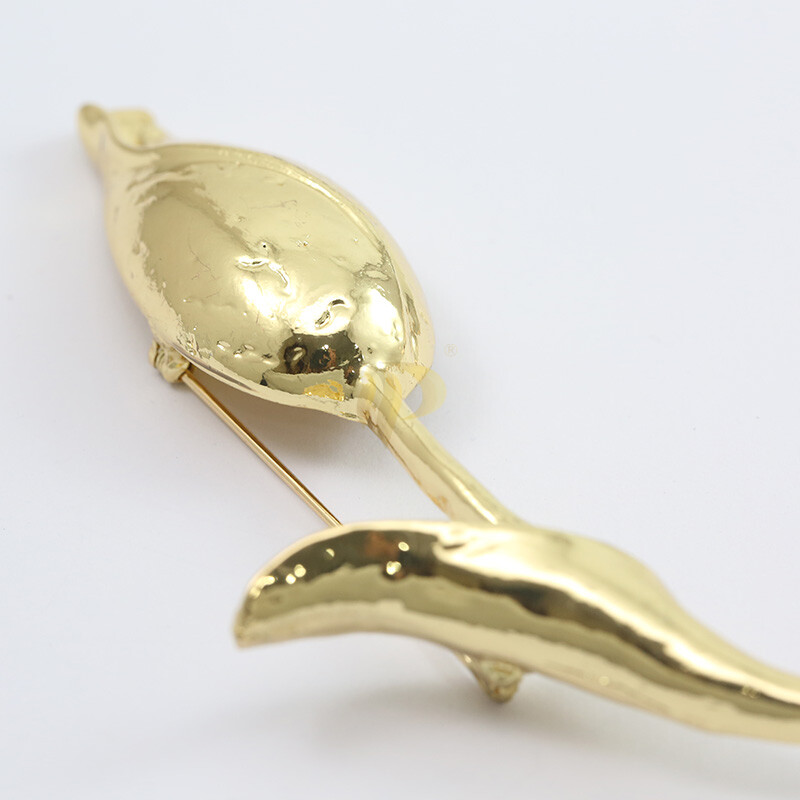 brooch，Swimsuit clasp