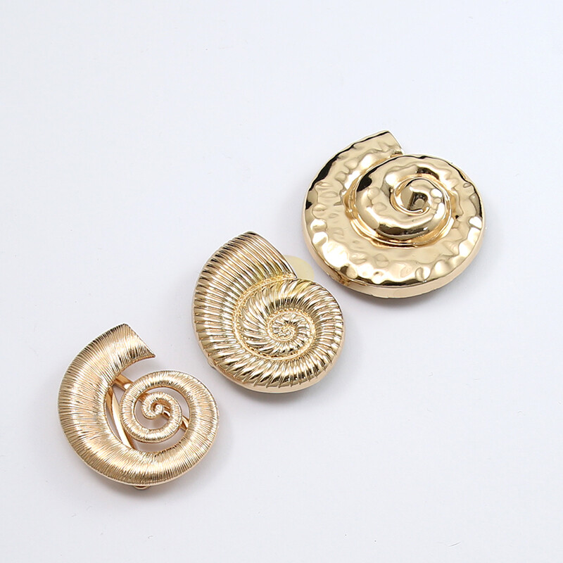 Seastar shell swimsuit button