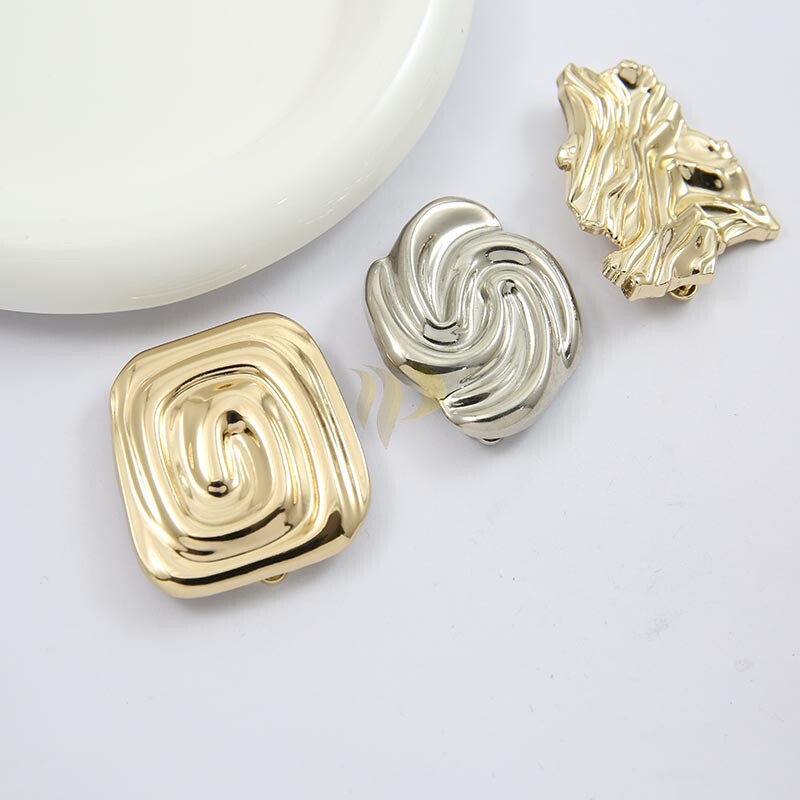 Metal buckle for ruched swimwear