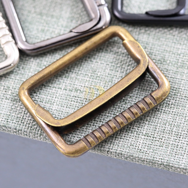 Ladder lock buckle