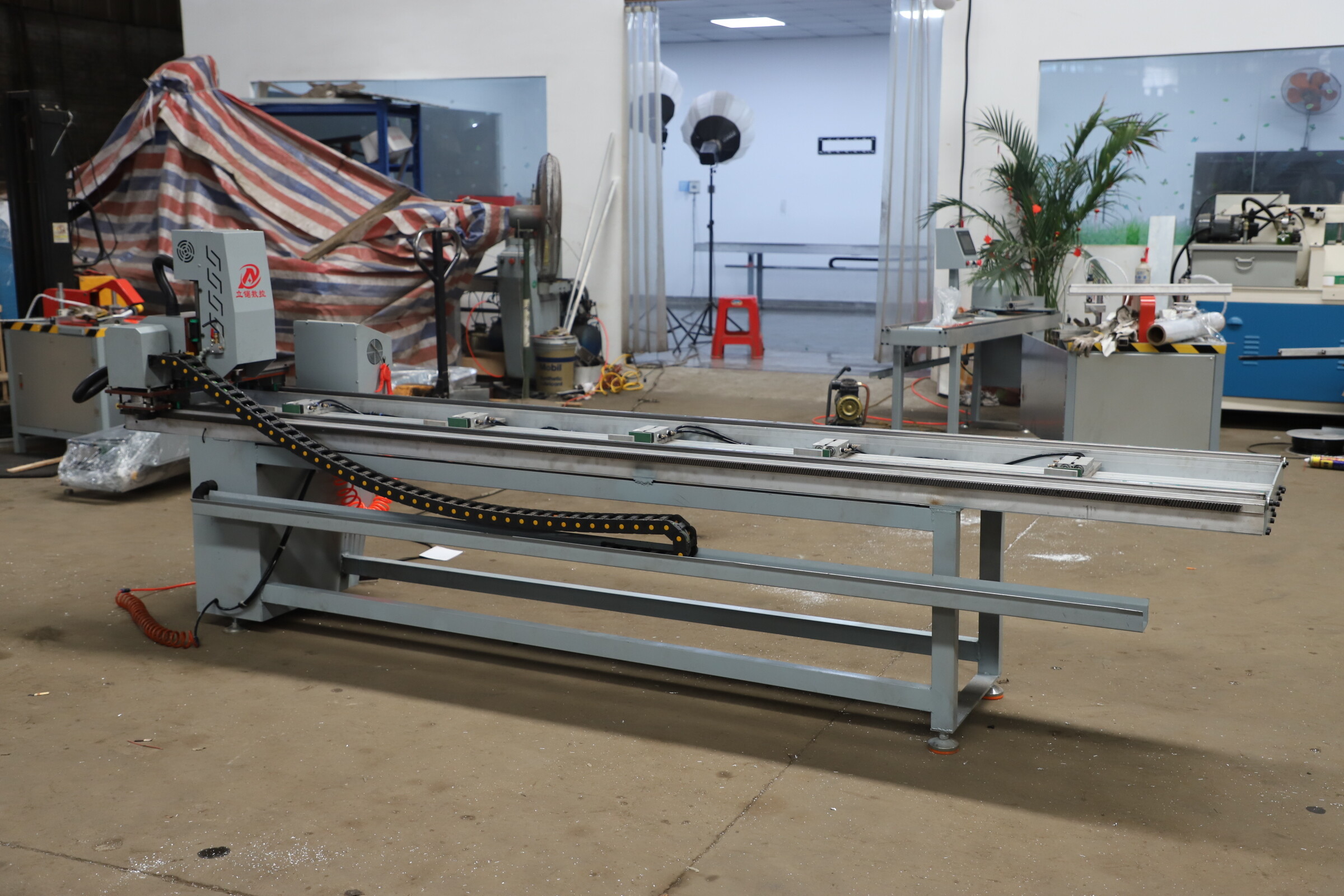 CNC drilling machine