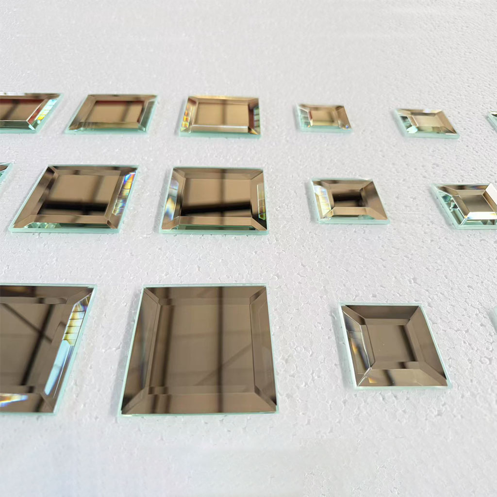 Processing mirror