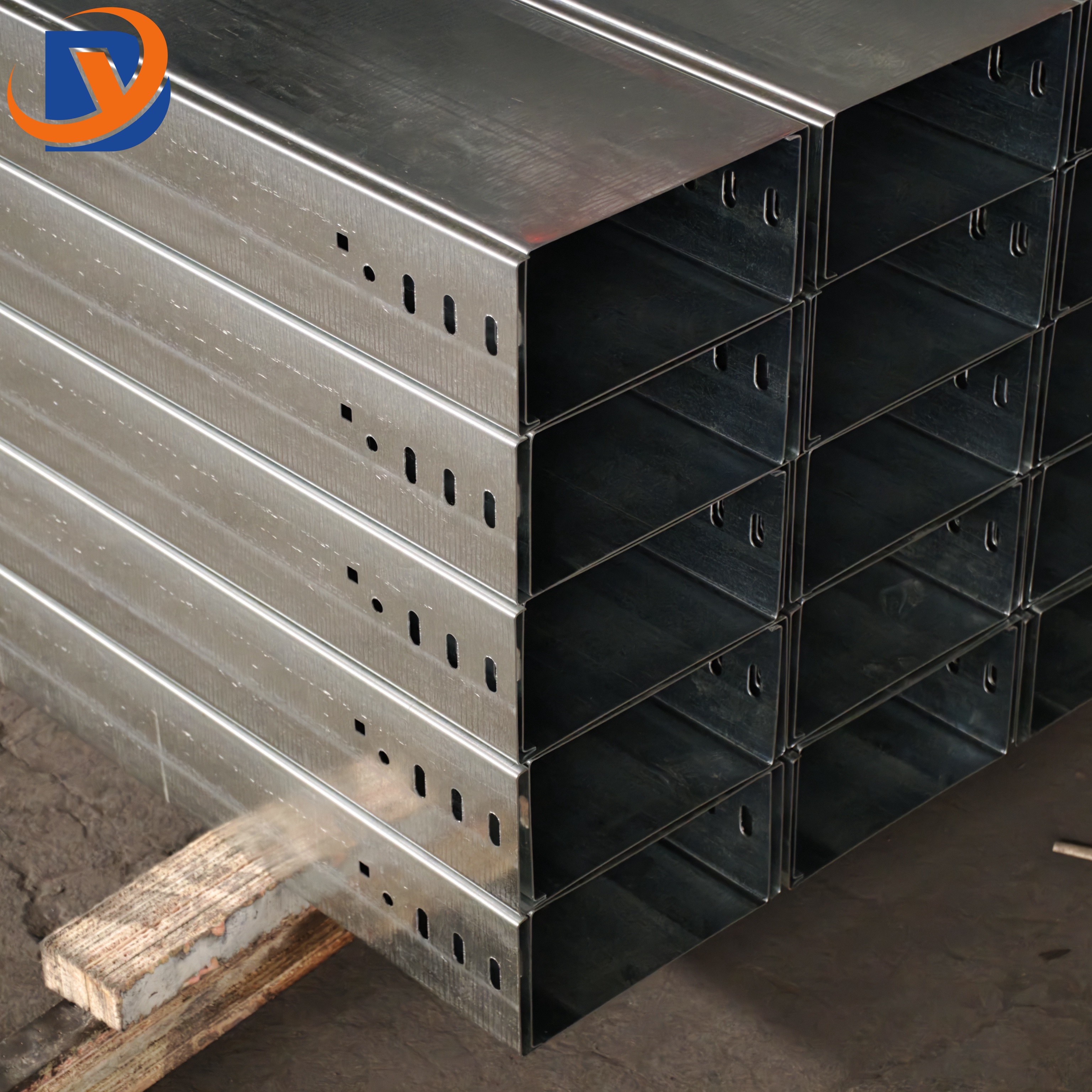 Cable tray & cable ladder