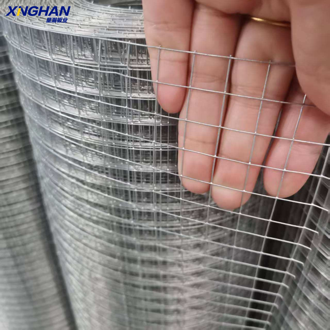 Galvanized welded wire mesh fence