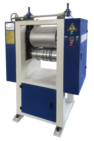 How does embossing machine emboss
