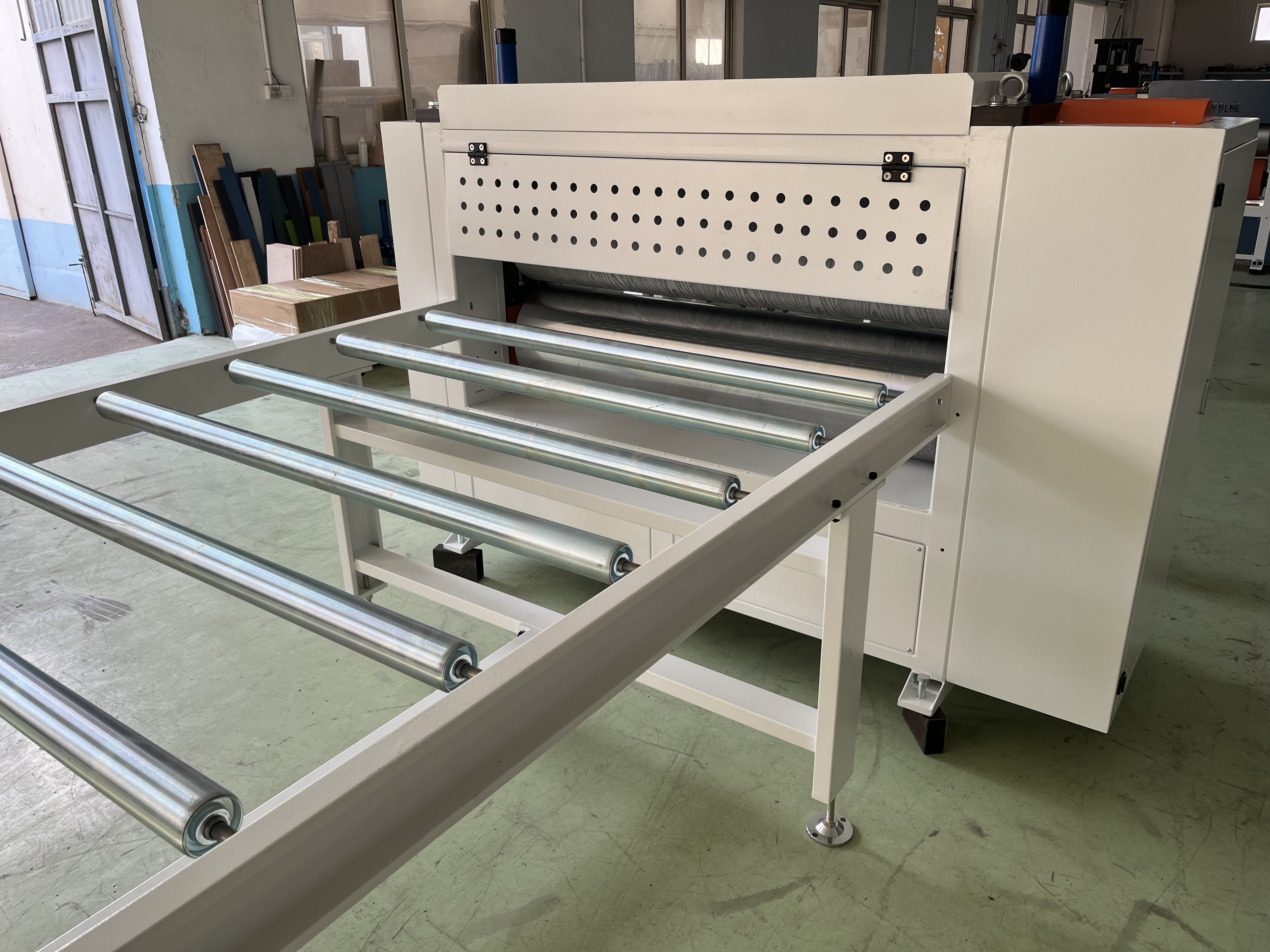 Surface Quality Drives Product Value: Embossing Machines Become Essential in Panel and WPC Manufacturing Surface Quality Drives Product Value: Embossing Machines Become Essential in Panel and WPC Manufacturing