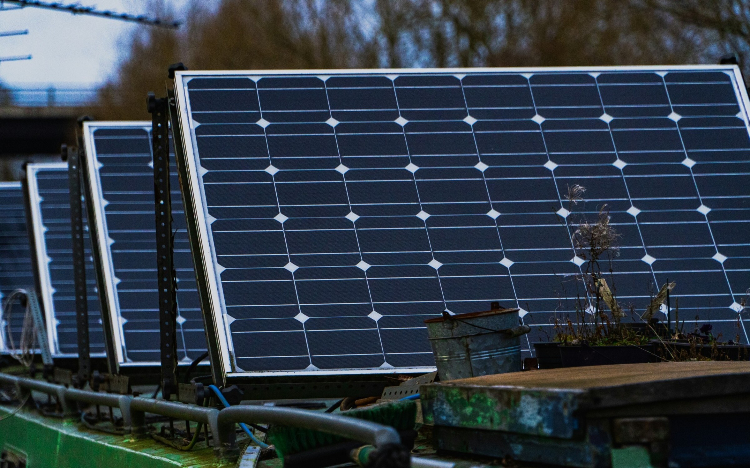Classification and Materials of Single Crystal Solar Panels